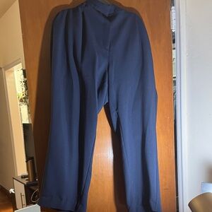 Old Navy women’s Dark Blue Dress Pants. Plus size 2x
